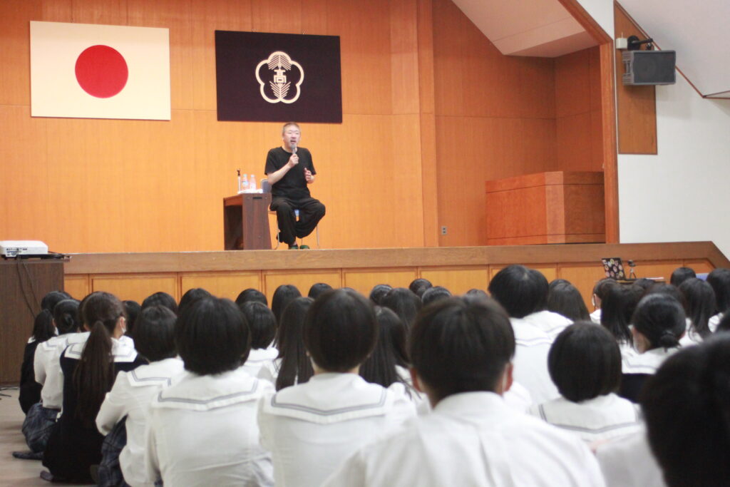中村文昭氏の講演会が行われました。