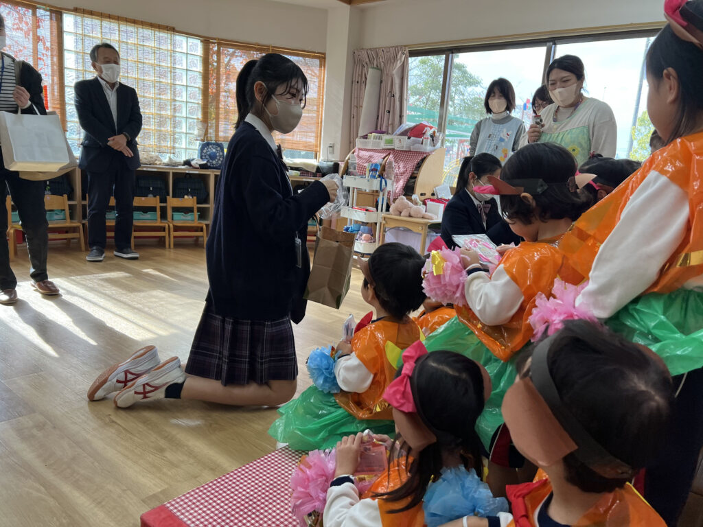３年福祉コース　同心幼稚園訪問