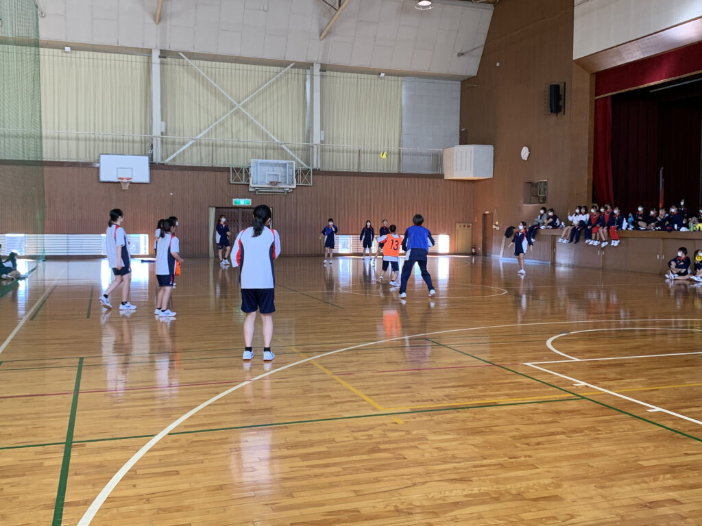 １年生　球技大会が行われました