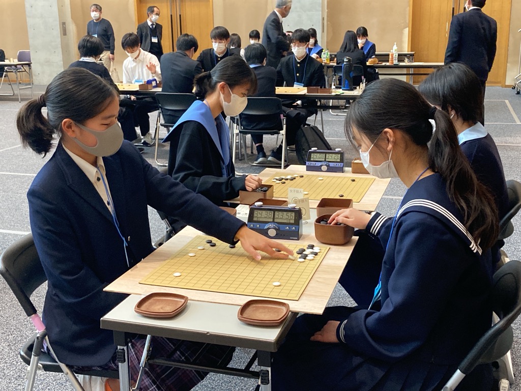 囲碁　中国大会で優勝