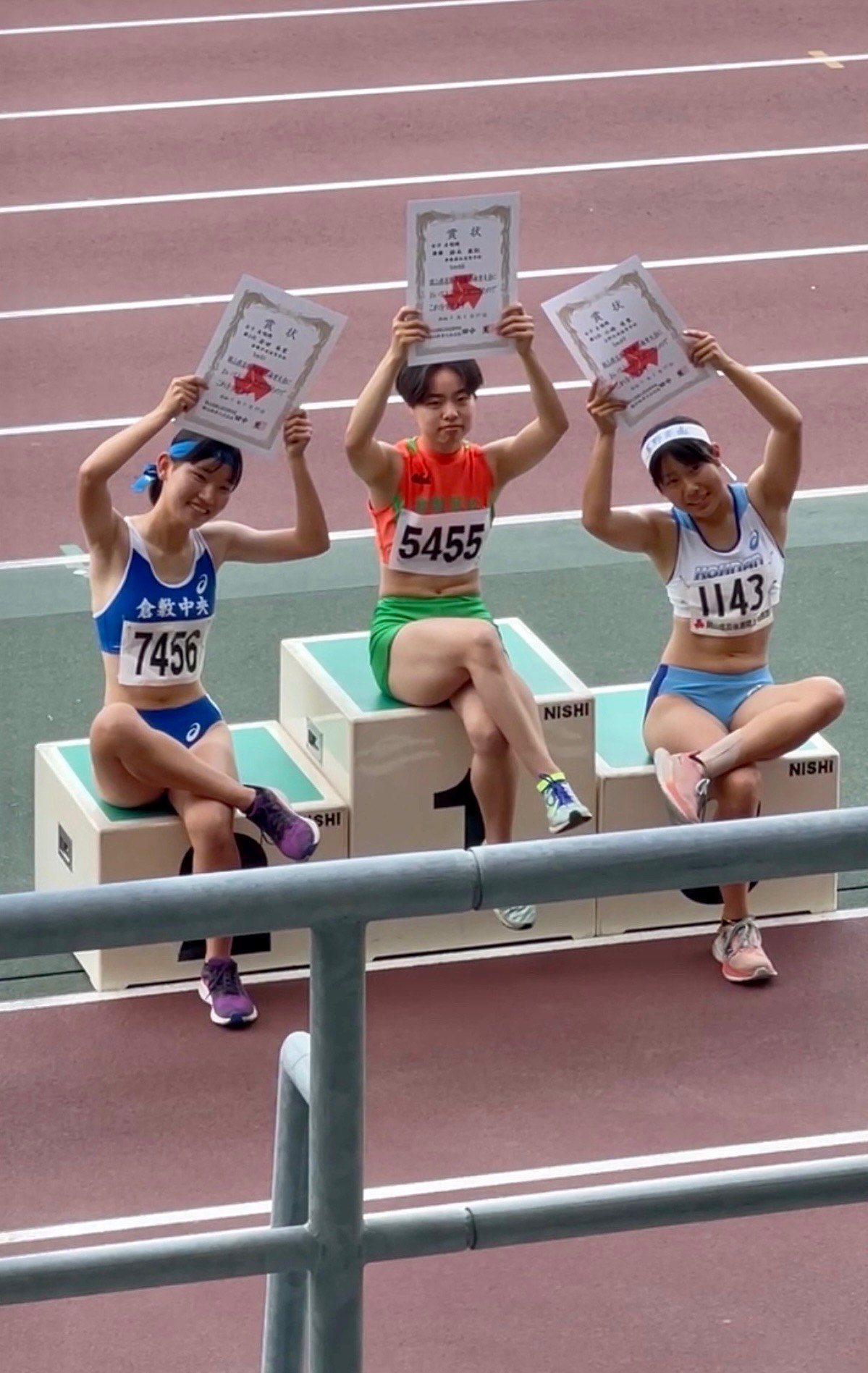 陸上競技部 女子走幅跳 優勝、三段跳 3位 男子5000m競歩で3位