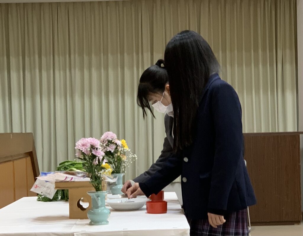 生活科学科  針供養を行いました
