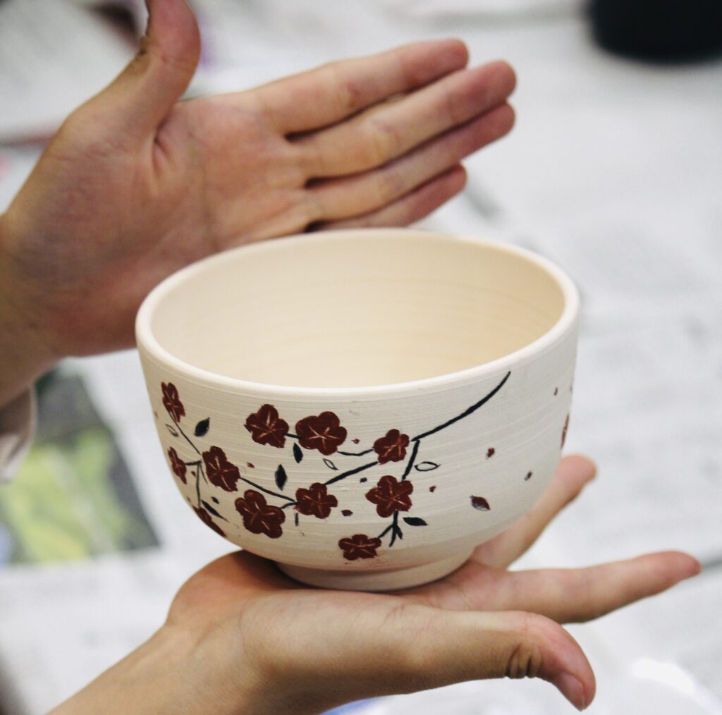 3年生 茶碗の絵付け